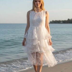 NWT Womens size 8 Wedding gown or formal event high/low hem 41” and 33”